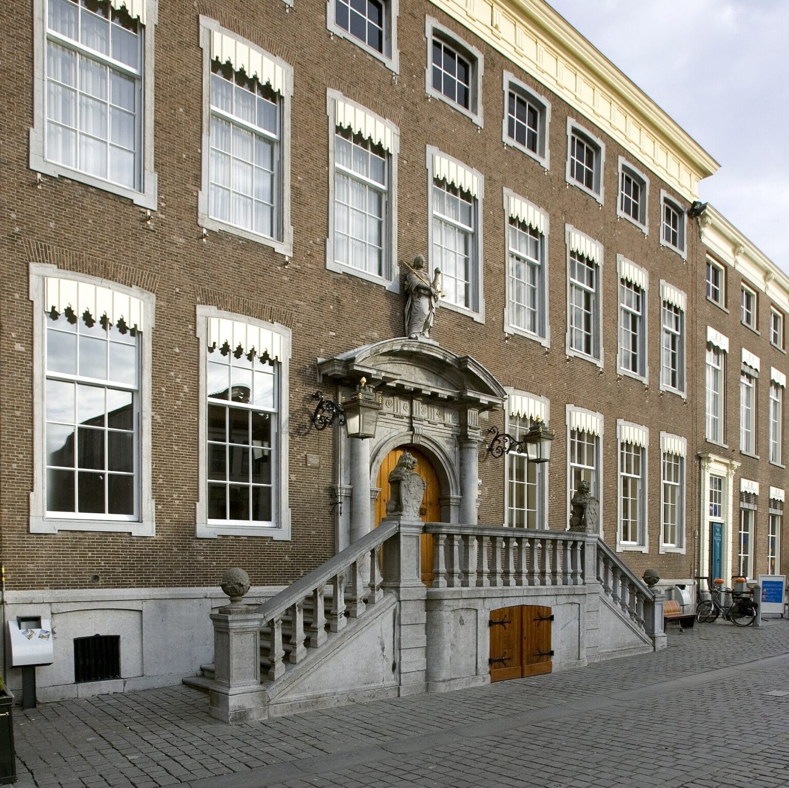 Stadhuis Breda interieur realisatie maatwerk