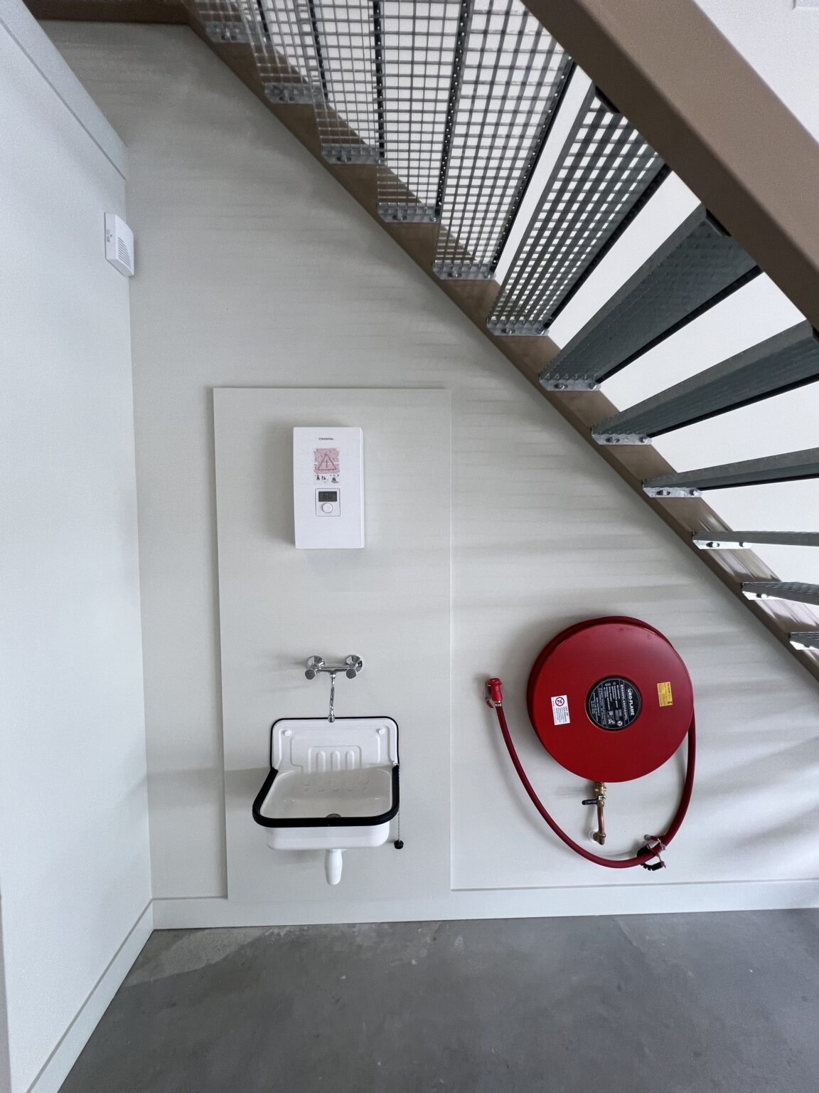 Ecustraat 69 te huur Brandhaspel-Boiler-Wasbak