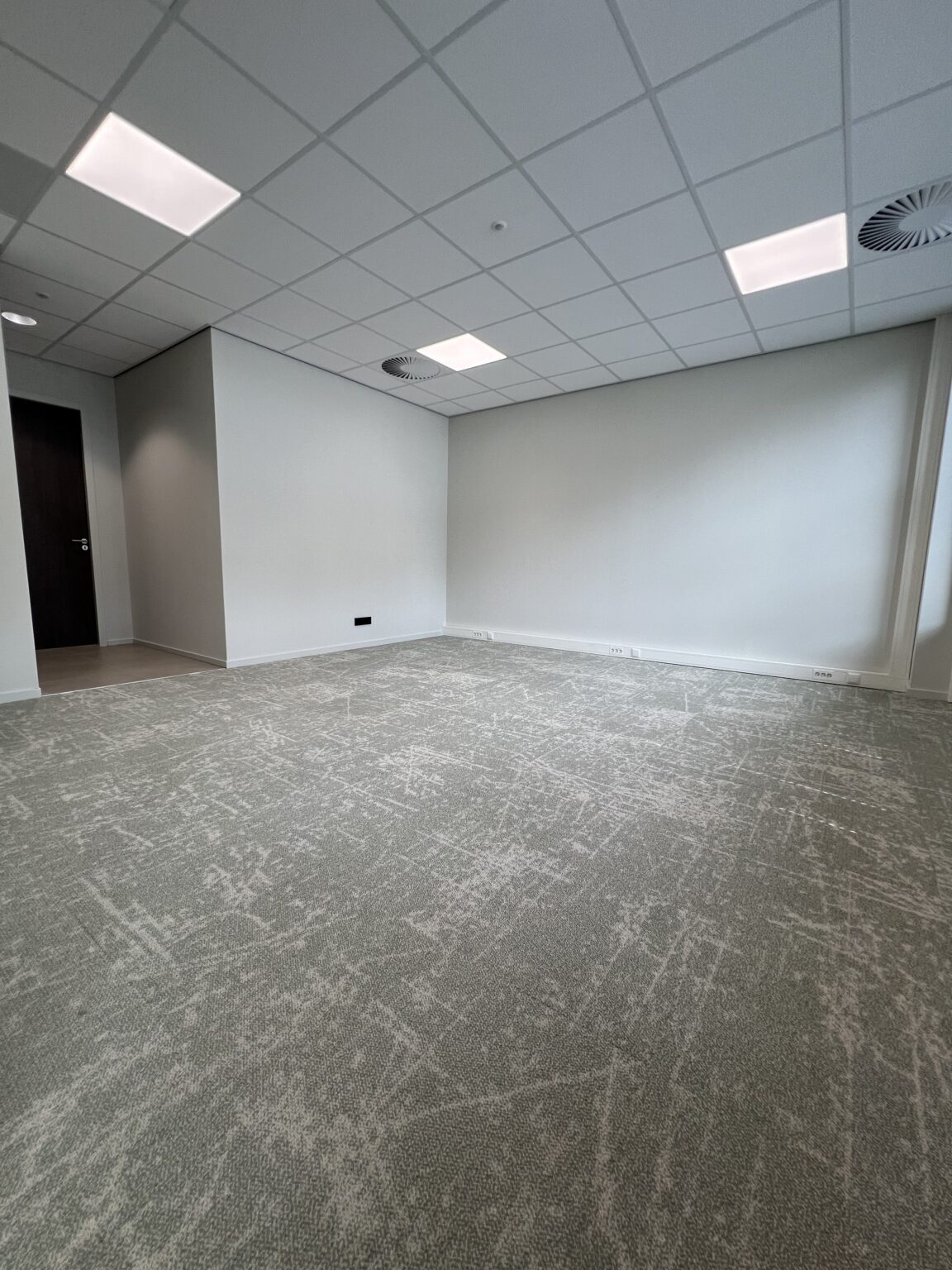 Ecustraat 69 te huur voorzien van voldoende WCD punten