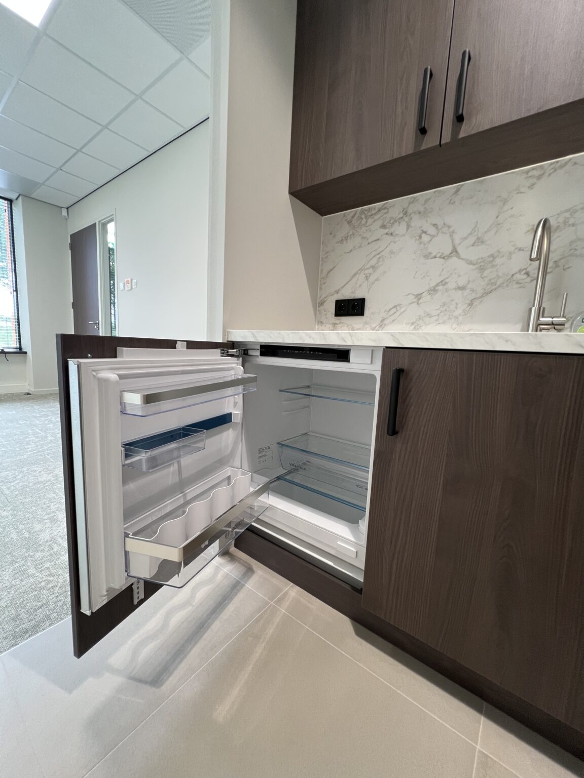 Ecustraat 69 te huur Pantry met koelkast