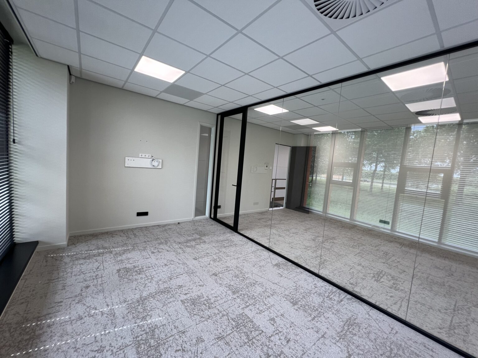 Ecustraat 69 te huur kantoor 1ste verdieping